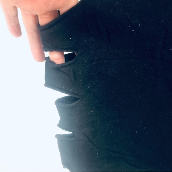 Sean, John women’s black T-shirt with‎ cut outs size medium - Picture 4 of 5